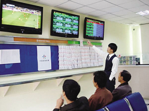 【直播】钎城：向鱼，为什么你的认证是重庆狼队向鱼？向鱼：系统错误了呀